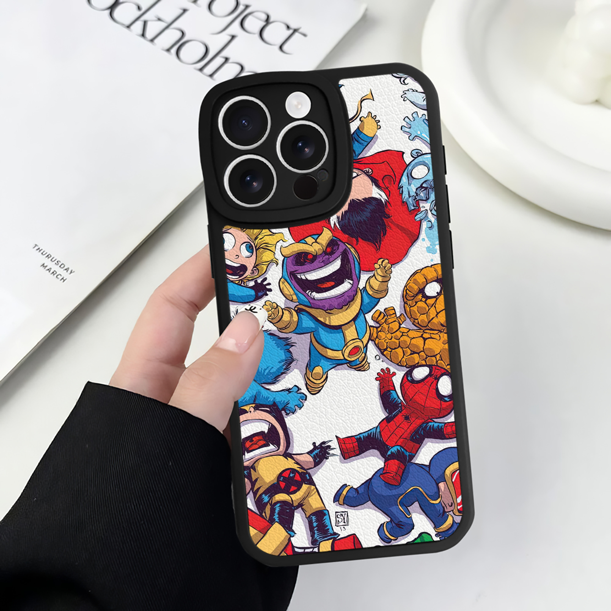 Spider Man スパイダーマン 【iPhone 16シリーズ対応】シリコンスマホケース（レザー調） 材質：シリコン